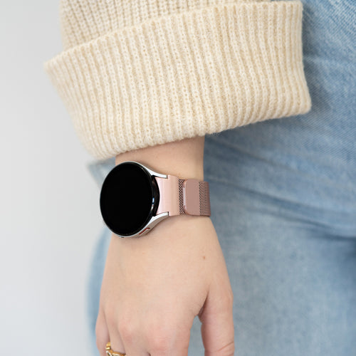 Milanese Strap 'One Push', pink, lifestyle photo