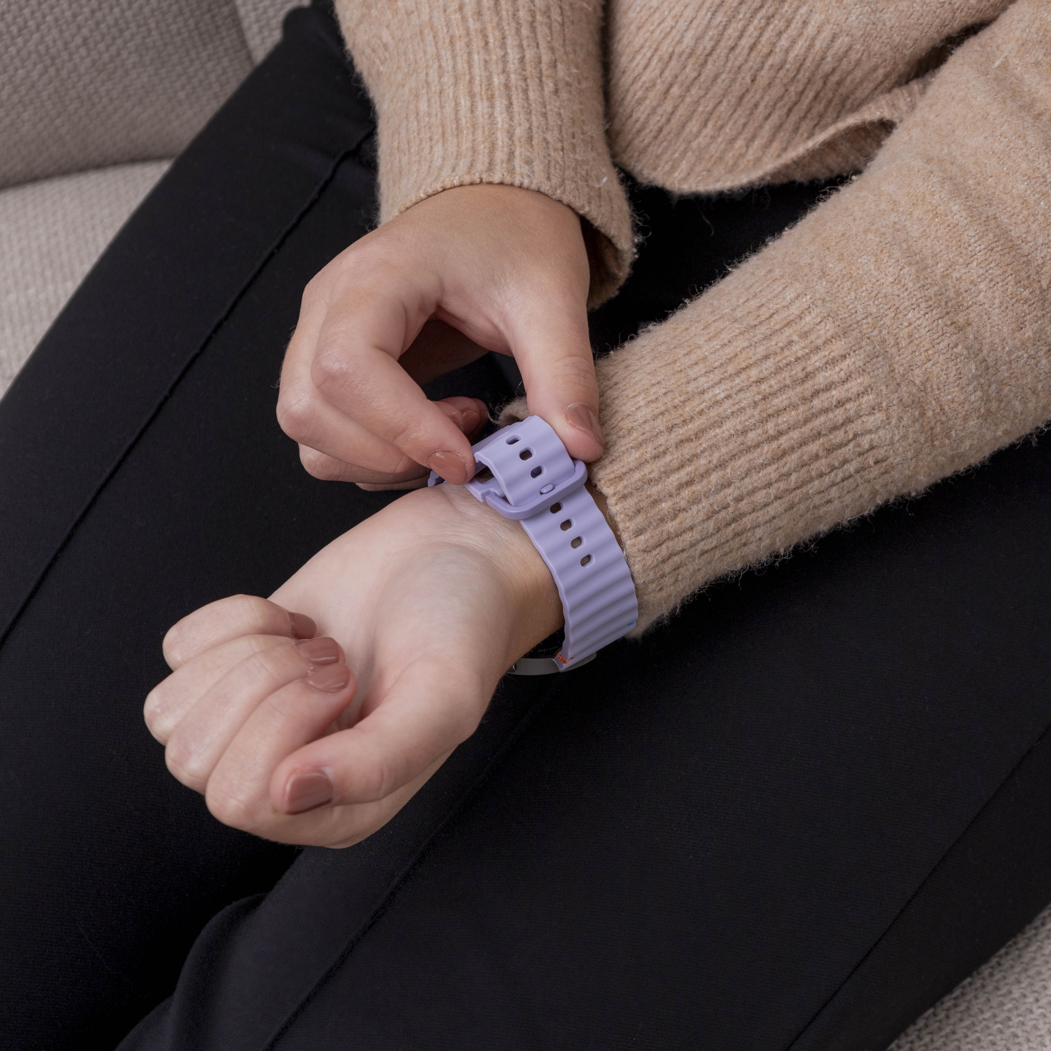 Samsung Galaxy Watch 7 44mm mit wellenförmigem Armband (Hell Lila)