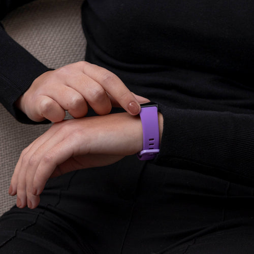 Huawei Band 8 Klassisches Silikonarmband (Flieder)