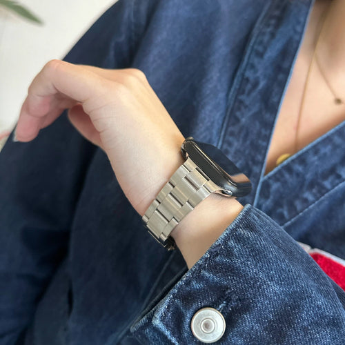 xoxo Wildhearts Apple Watch Slender Steel Strap (Silver)