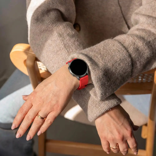 Bandz Garmin Vivoactive 4s Silicone Strap 'Classic' (Red)