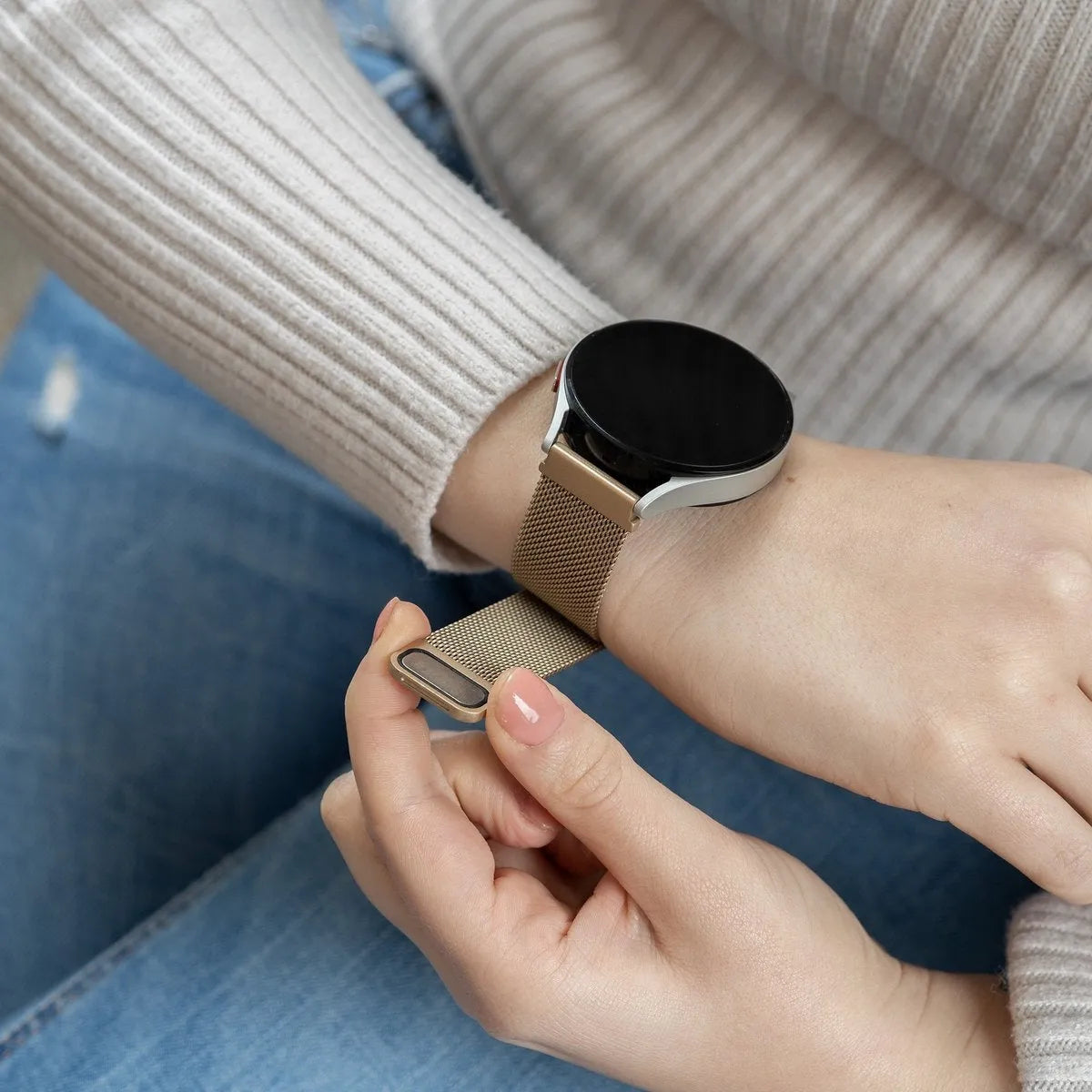 Amazfit GTS 4 Milanese Strap (Champagne Gold)
