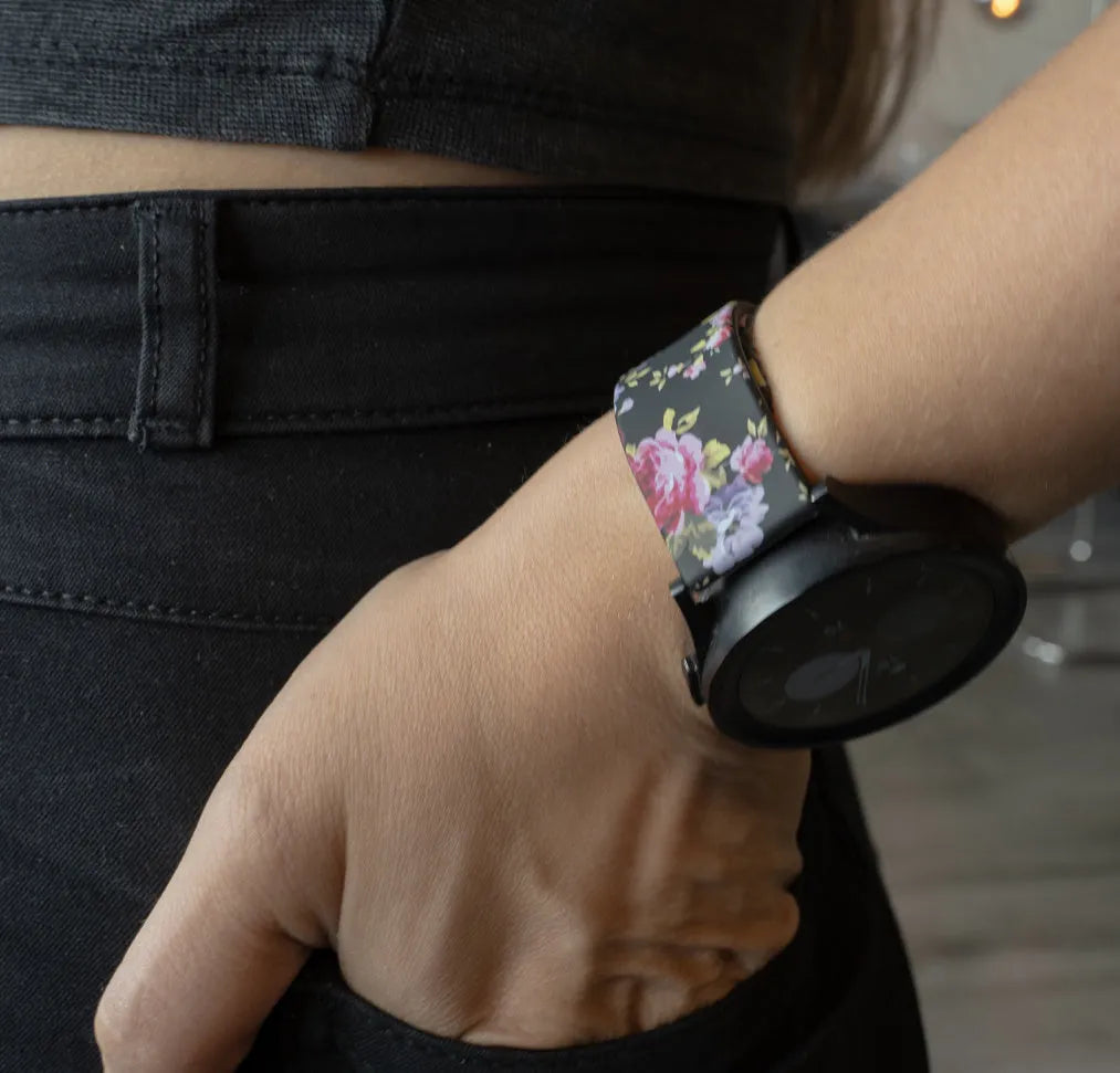Pink Flower Coros Pace 2 Armband