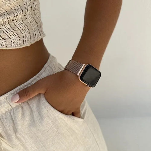 Milanese Strap, rose gold, lifestyle photo