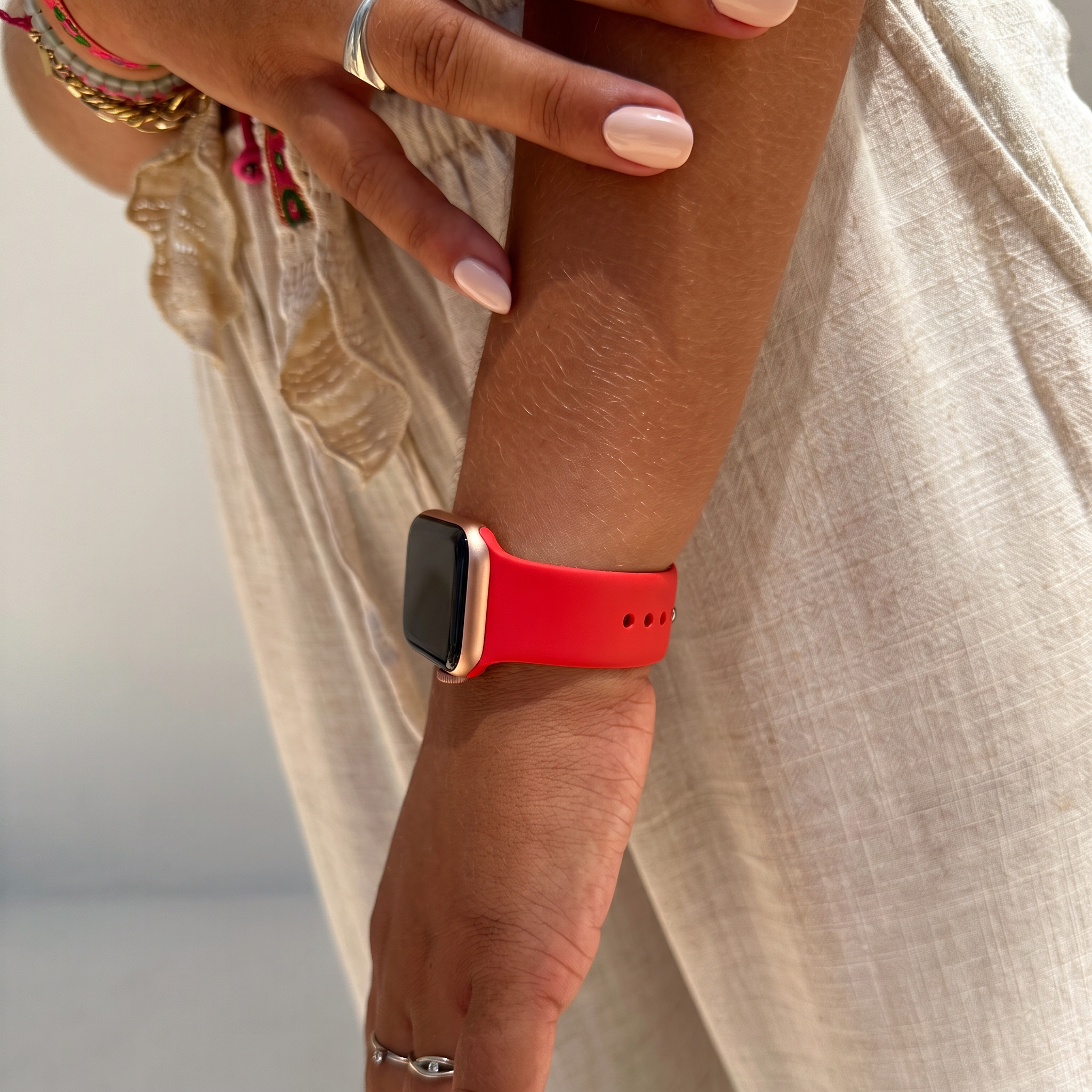 xoxo Wildhearts Apple Watch Silikonarmband (Rot)