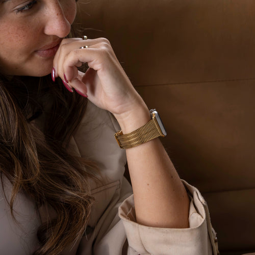 Fine Steel Strap, gold, lifestyle photo