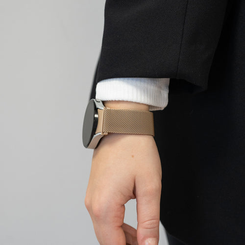 Milanese Loop Strap, rose gold, lifestyle photo