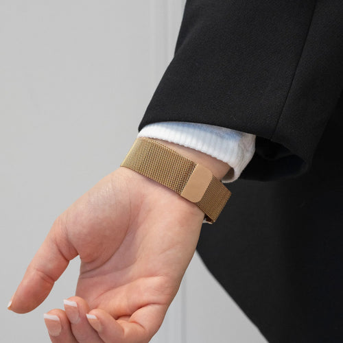 Milanese Loop Strap, champagne, lifestyle photo