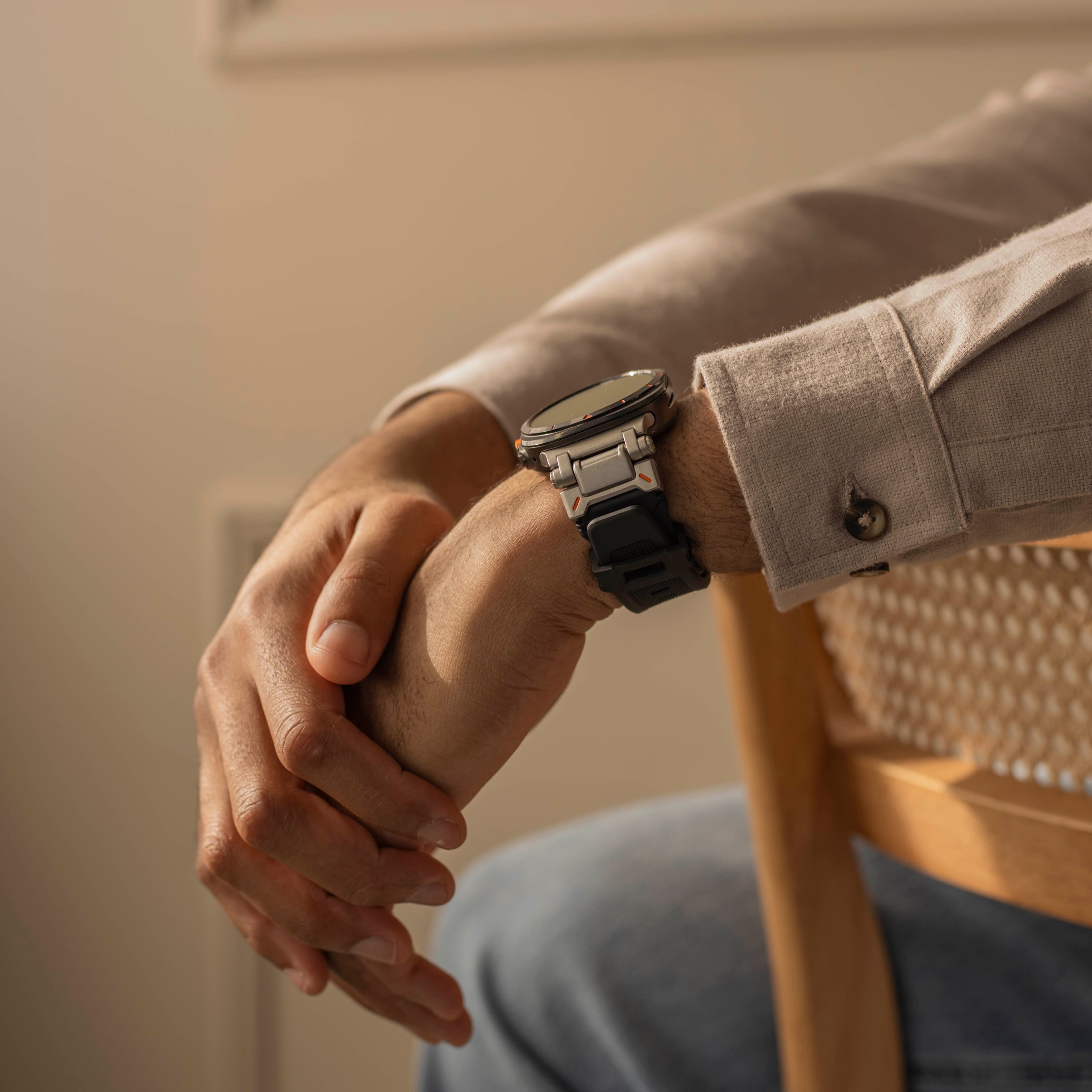 Samsung Galaxy Watch Ultra 'Explorer' TPU Armband (Schwarz mit Titan)