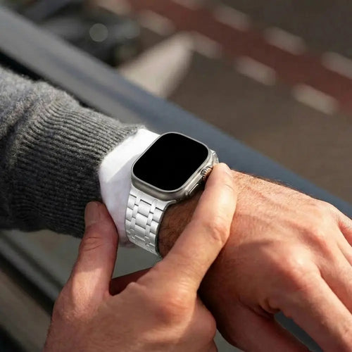 Apple Watch Premium Magnetic Steel Strap (Silver)