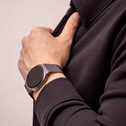 Samsung Galaxy Watch 8 - 44mm Milanese Armband (Space Grau)