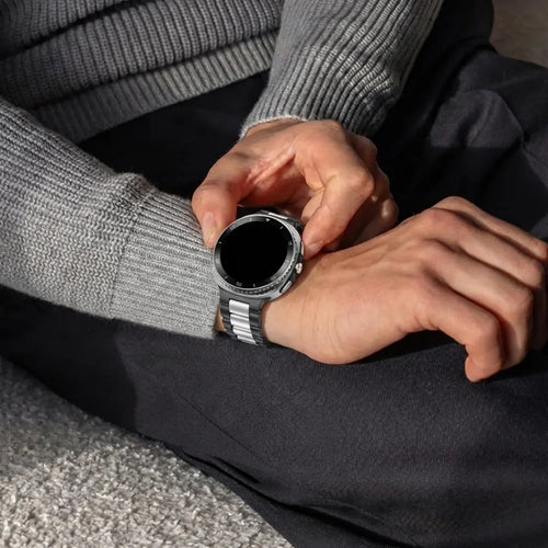 Samsung Galaxy Watch 8 - 44mm Stahlarmband (Schwarz/Silber)