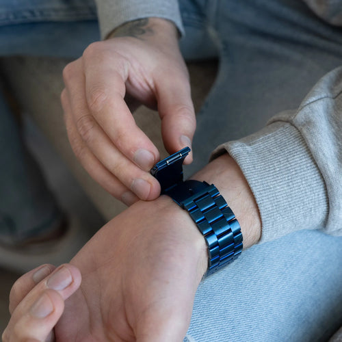 Steel Strap, blue, lifestyle photo