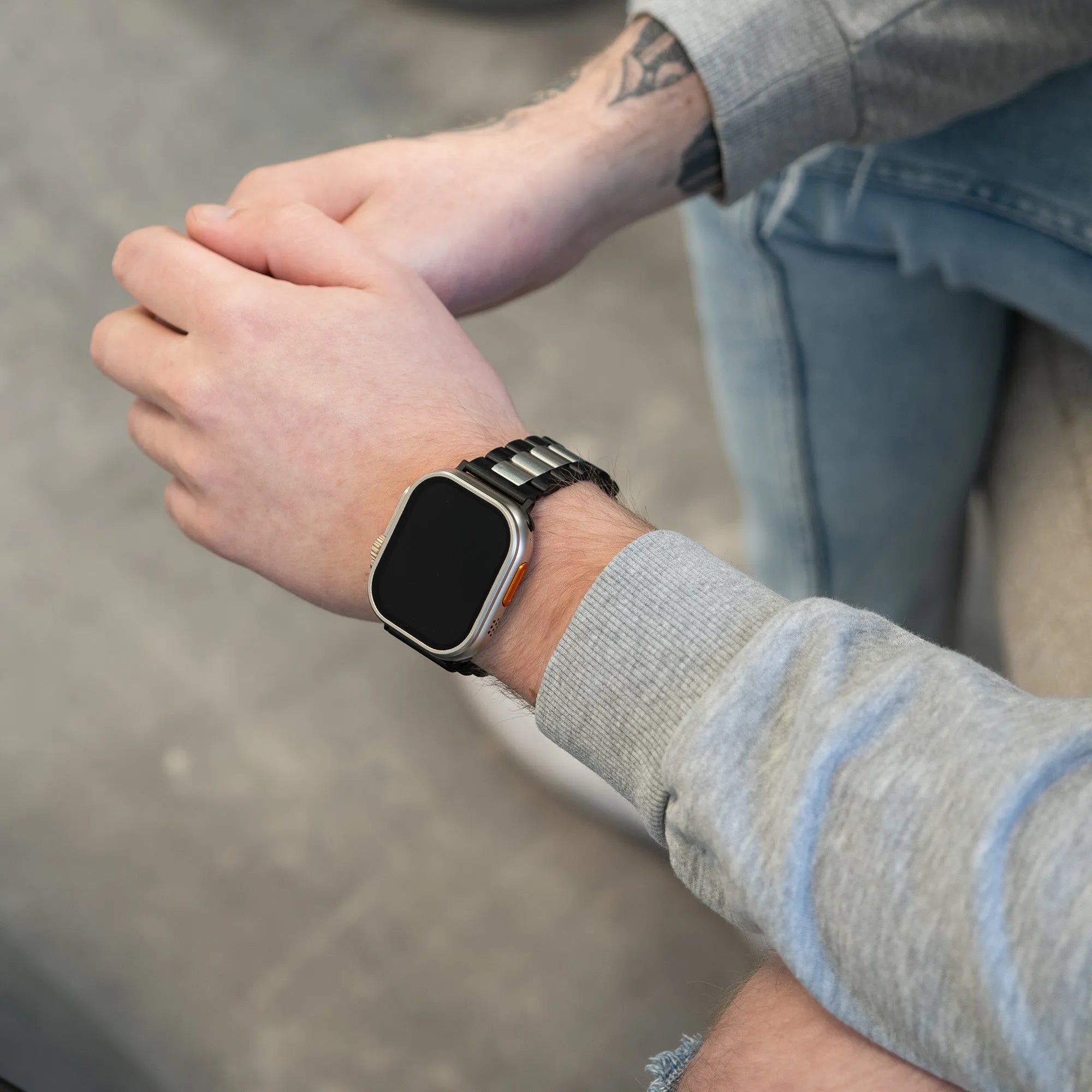Apple_Staal_Zwart-Zilver_B1-1