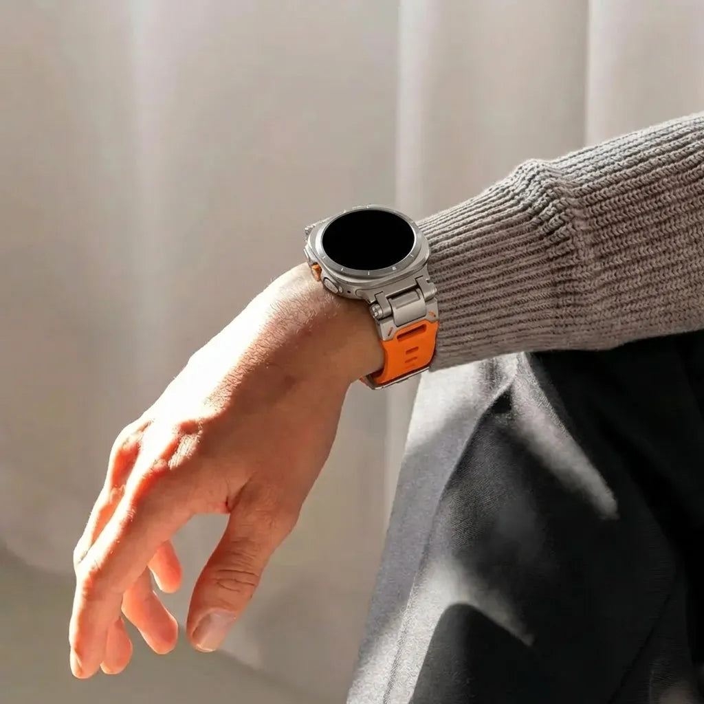 Silicone Strap 'Explorer', lifestyle photo