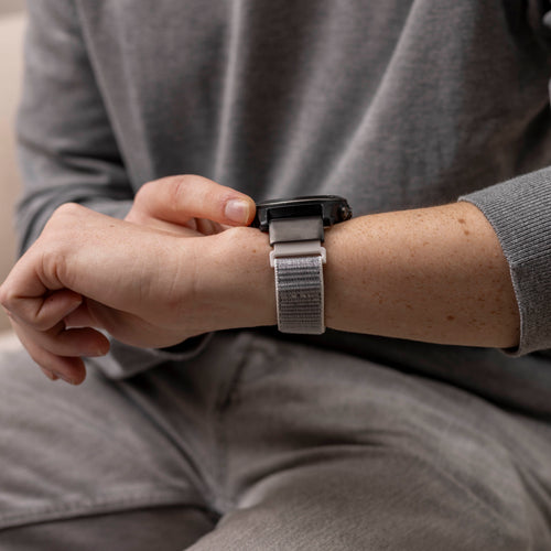 Garmin Fenix 9 Pro - 51mm Nylon Strap (Seashell)