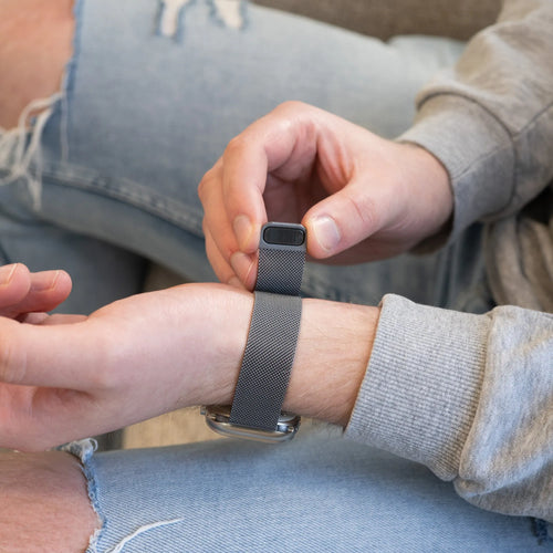 Milanese Strap, space grey, lifestyle photo