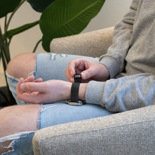 Apple Watch Ultra Armband Milanese (Schwarz)