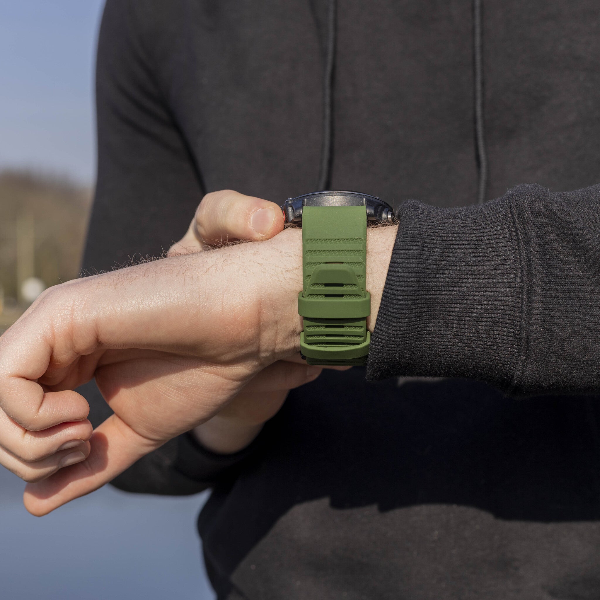 Bandz Garmin Tactix 7 Silikonarmband mit Schnalle (Dunkelgrün)