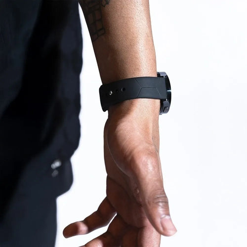 Balr. Suunto Race Hexagons Sportarmband (schwarz)