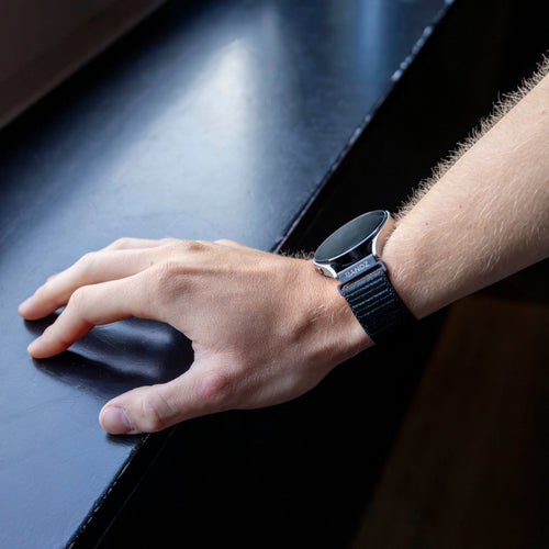 Bandz OnePlus Watch 3 Nylon Loop Armband (Schwarz)