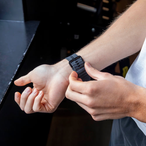 Samsung Galaxy Watch Ultra 2 Wave Silicone Strap (Black)