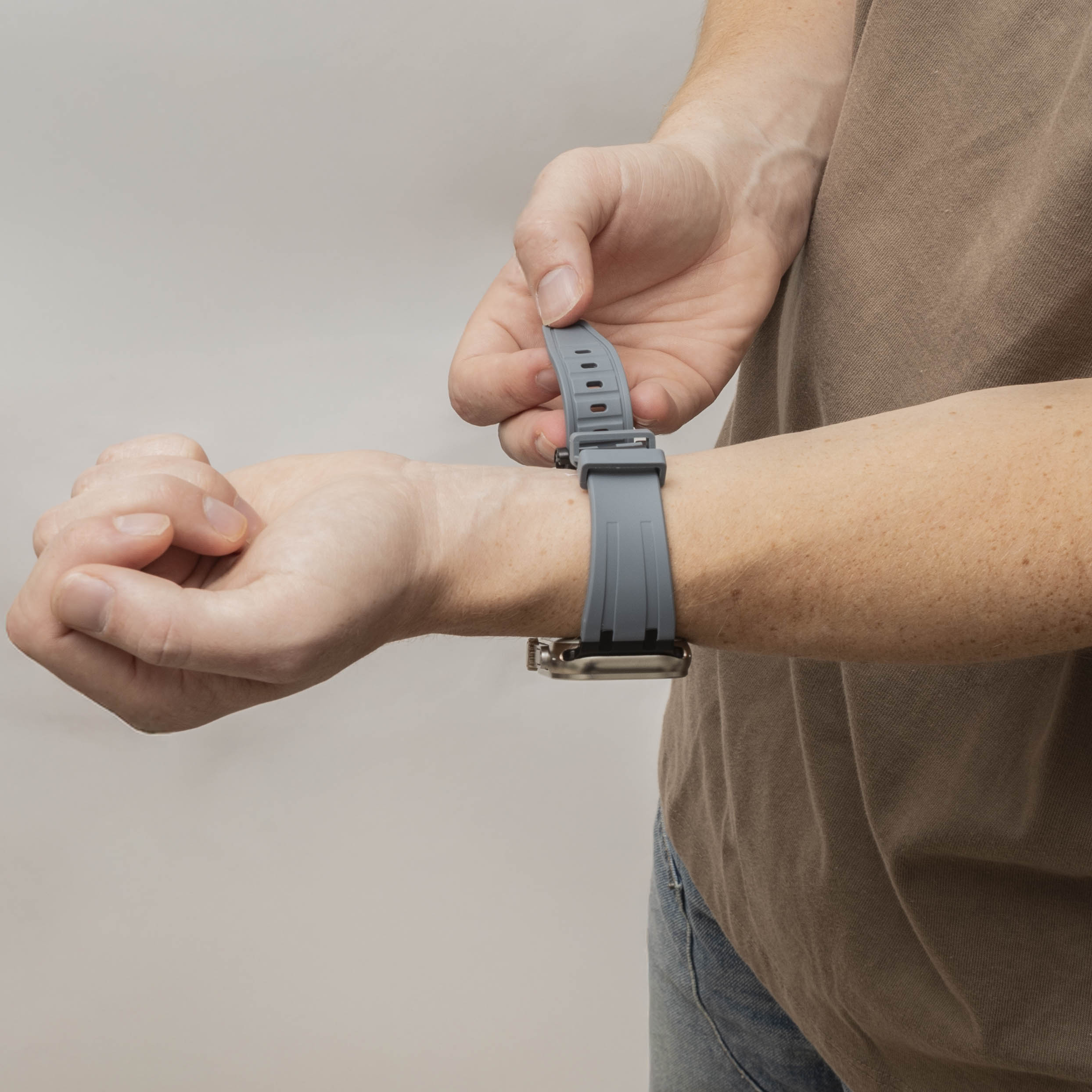 Bandz Apple Watch Ultra Silicone Strap 'Luxe Liquid' (Grey/Black)