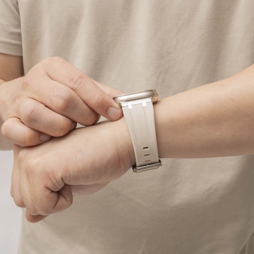 Bandz Apple Watch Silikonarmband 'Luxe Liquid' (Beige mit Silber)