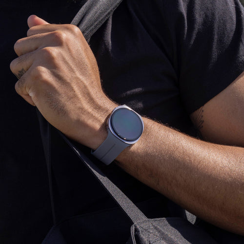Samsung Galaxy Watch 8 - 44mm D-Schnalle Silikonarmband (Dunkel Grau)
