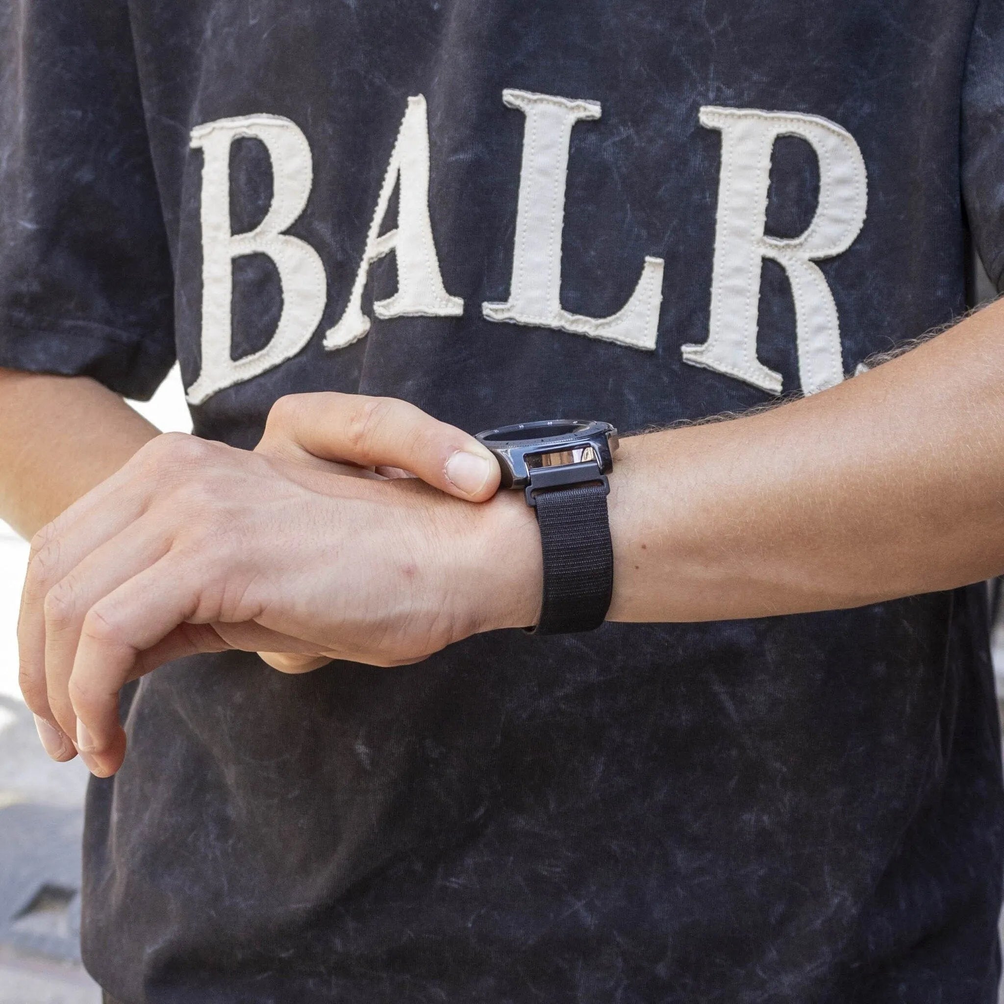 BALR Polar Grit X Alpine Loop Armband (Schwarz)