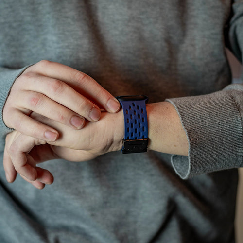 Silicone Strap 'Air' P-Buckle, dark blue, lifestyle photo