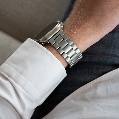 Apple Watch Ultra Stahlarmband (Titan)