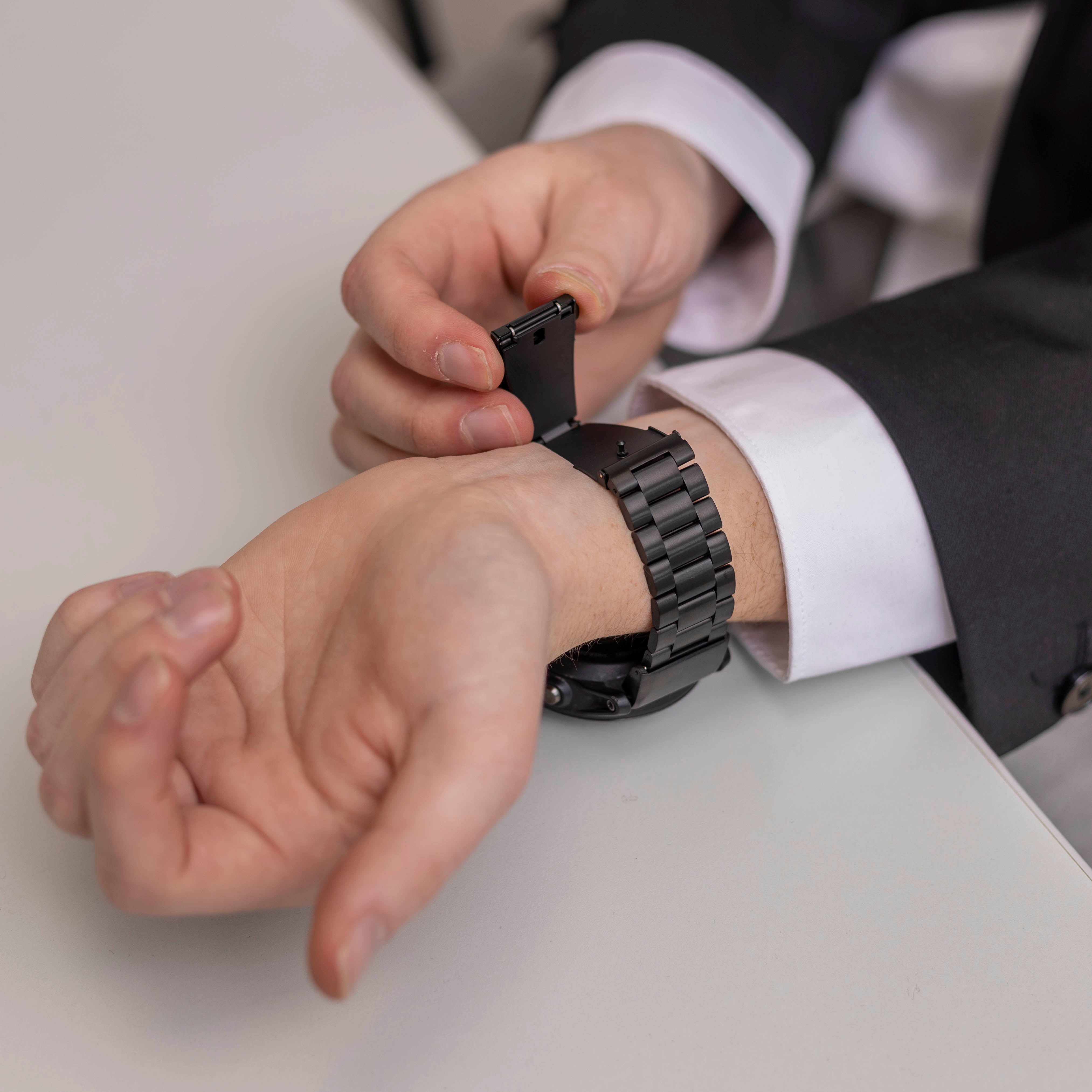 Garmin Fenix 7x Stahlband (Schwarz)