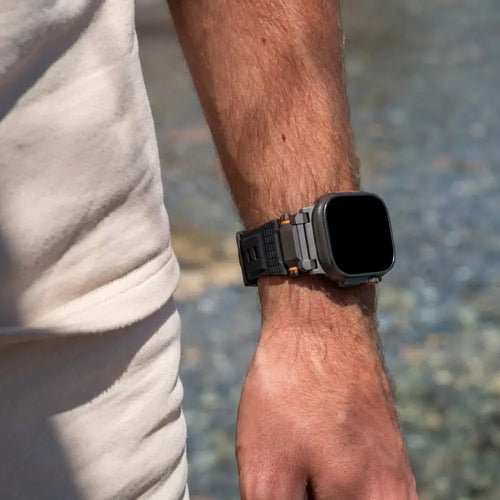 Apple Watch 'Adventurer' siliconen band (zwart met zwart)