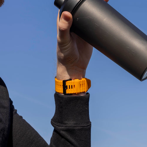 Bandz Garmin Instinct 3 - 50mm Silicone Strap with Buckle (Orange)
