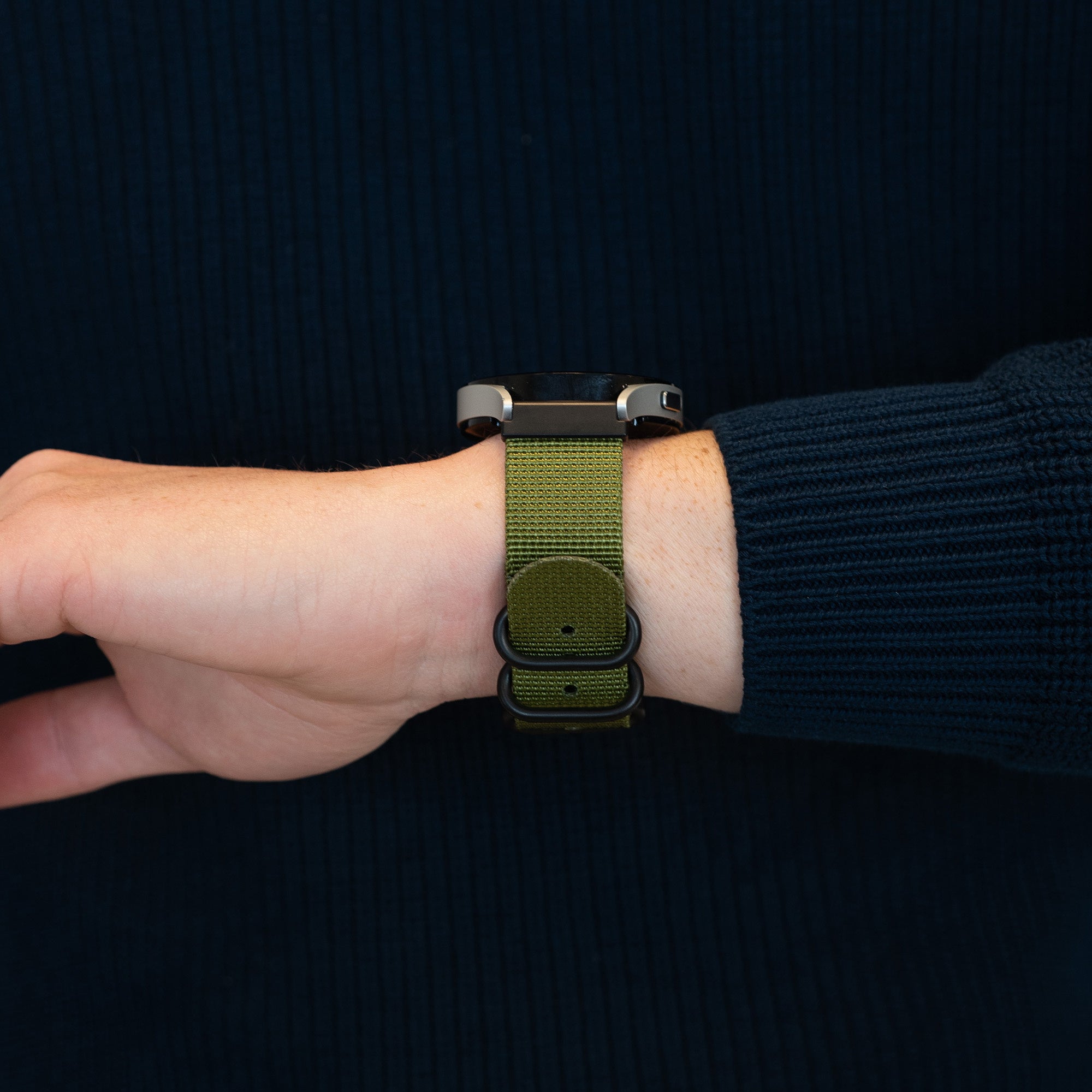 Bandz CMF Watch Pro 3 Nylonarmband mit Dornschließe (Grün)