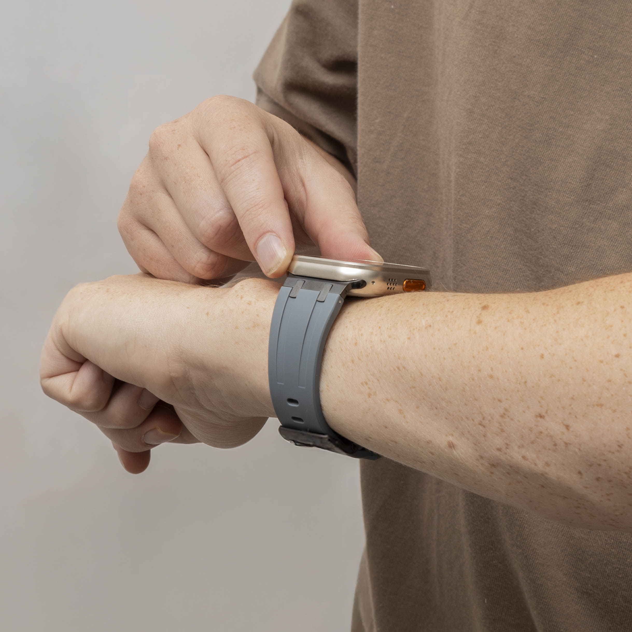 Bandz Apple Watch Ultra Silicone Strap 'Luxe Liquid' (Grey/Black)