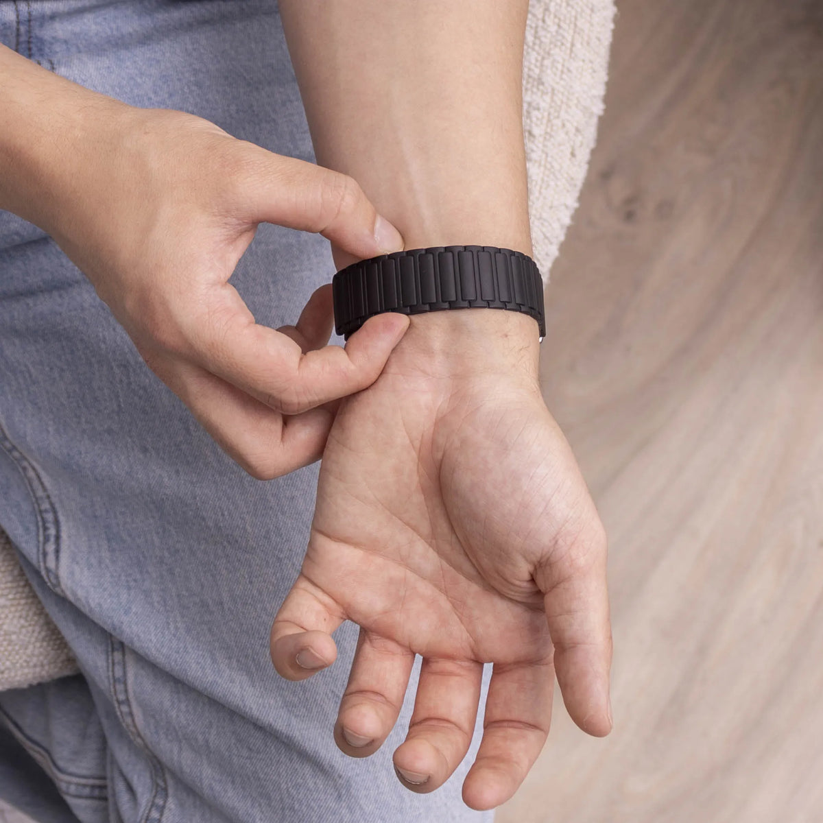 Magnetic Silicone Strap, black, lifestyle photo