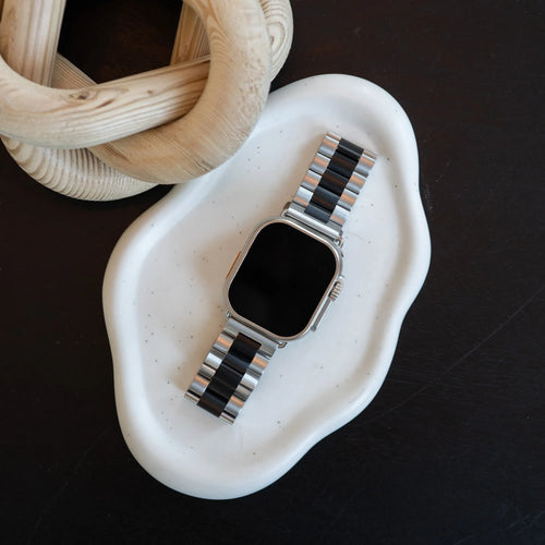 Steel Strap, silver/black, lifestyle photo