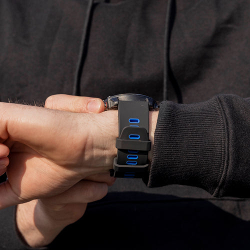 Garmin Fenix 9 - 51mm Sport Buckle Strap (Black/Blue)