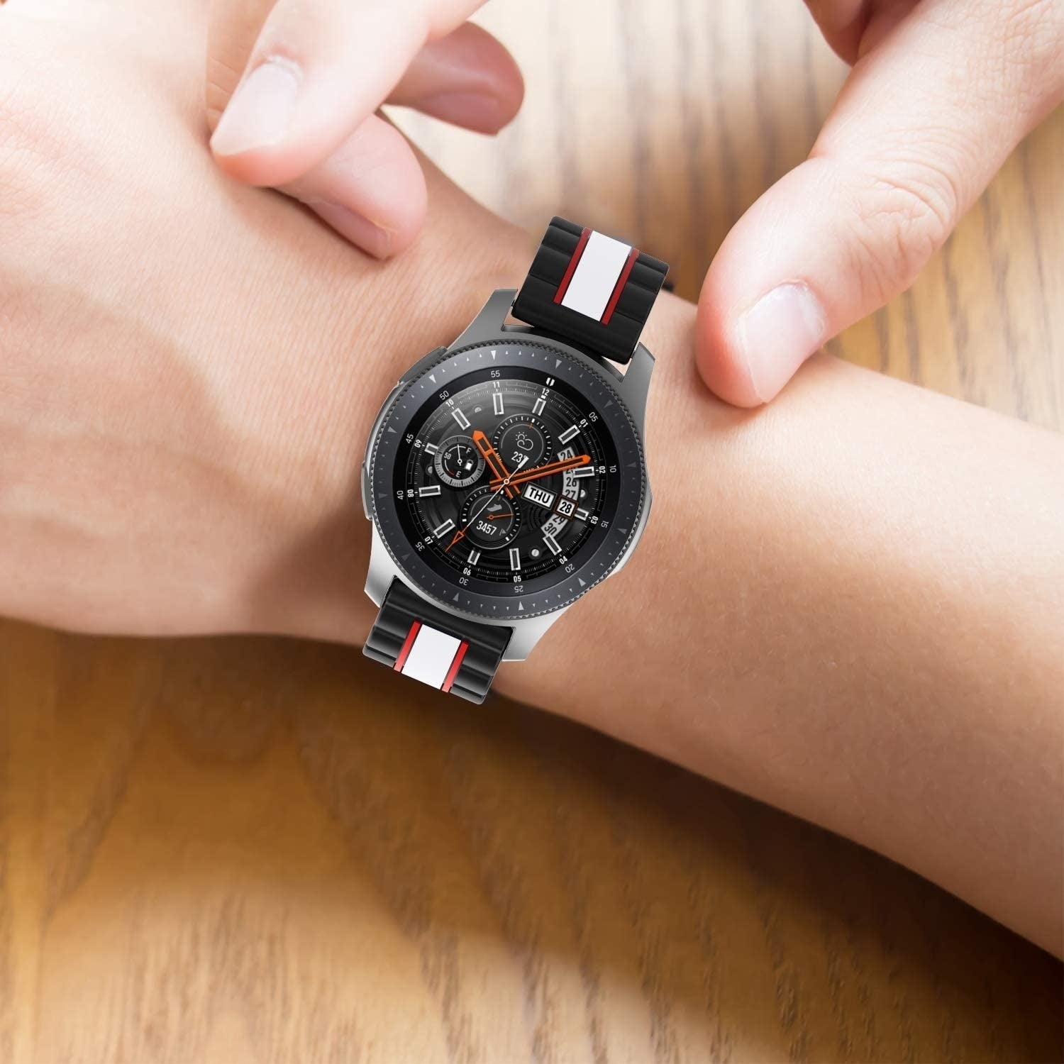 polar-vantage-m-silicone-band-met-streep-zwar