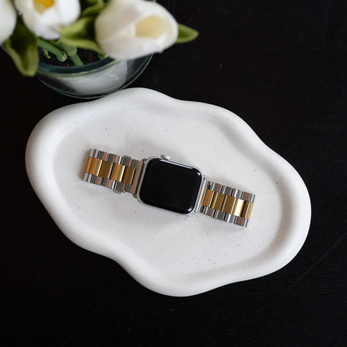 Steel Strap, silver/gold, lifestyle photo