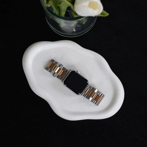Steel Strap, silver/rose gold, lifestyle photo