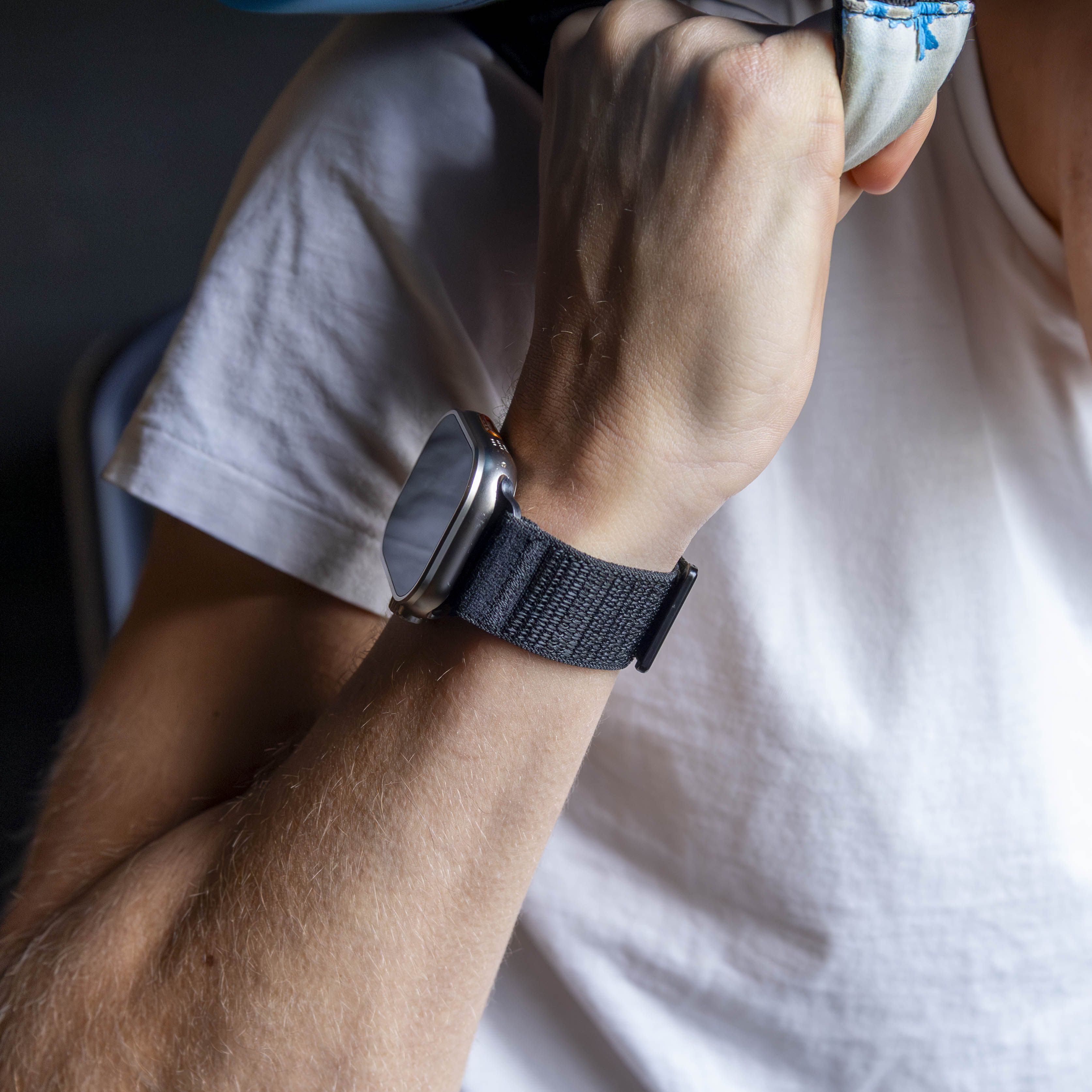 Apple Watch Ultra Wave Nylonarmband (Schwarz)