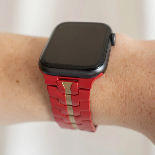 Steel Iron Strap, red, lifestyle photo