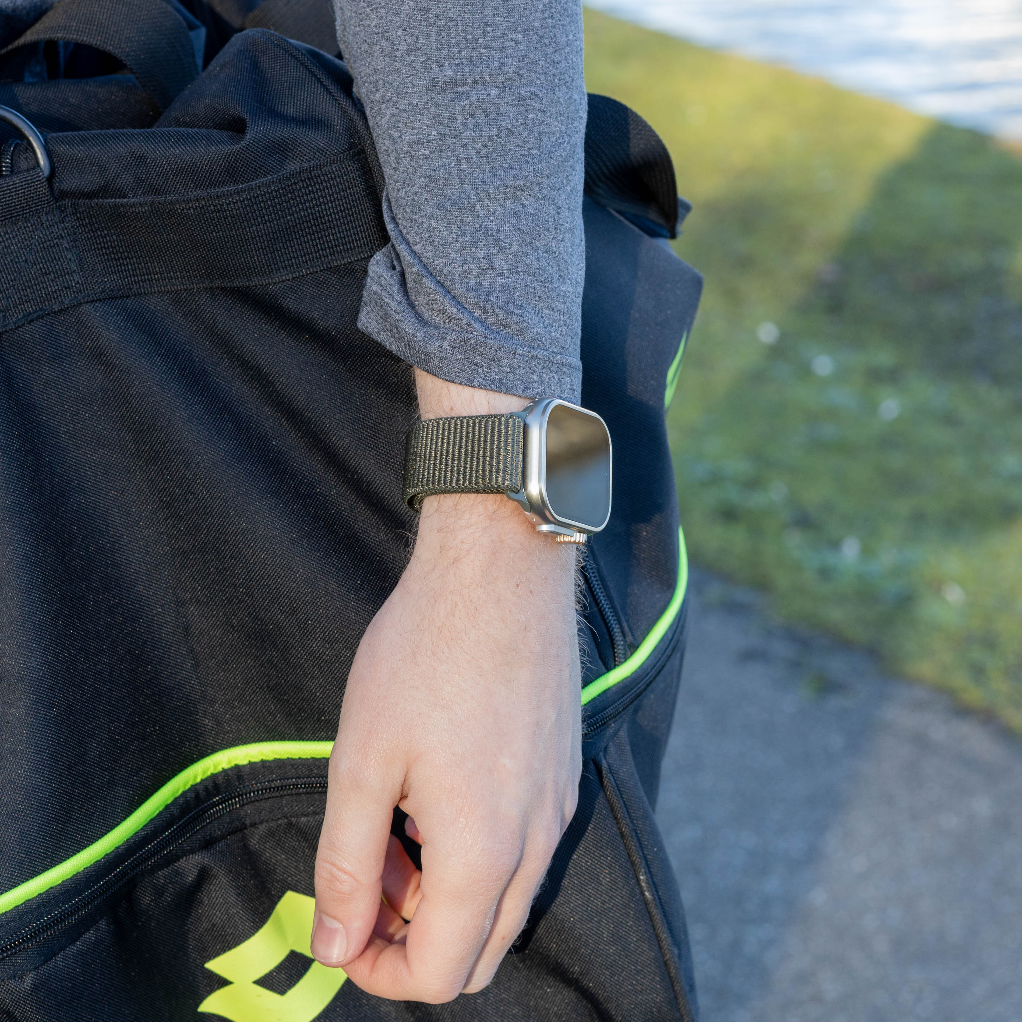 Bandz Apple Watch Ultra Nylonarmband 'Classic' mit P-Schnalle (Armeegrün)