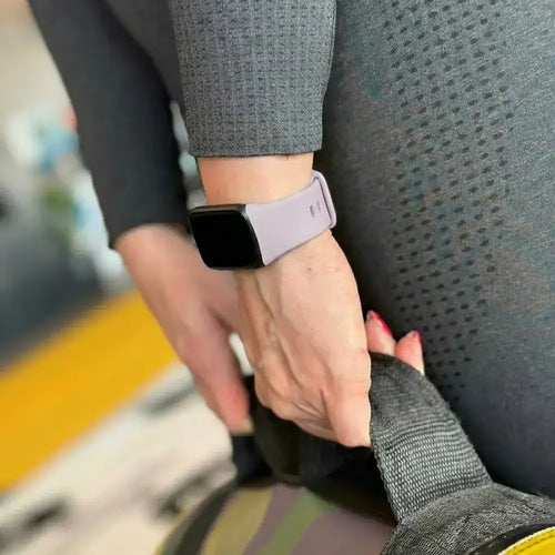 Fitbit Charge 5 Silikonarmband (Lavendel)
