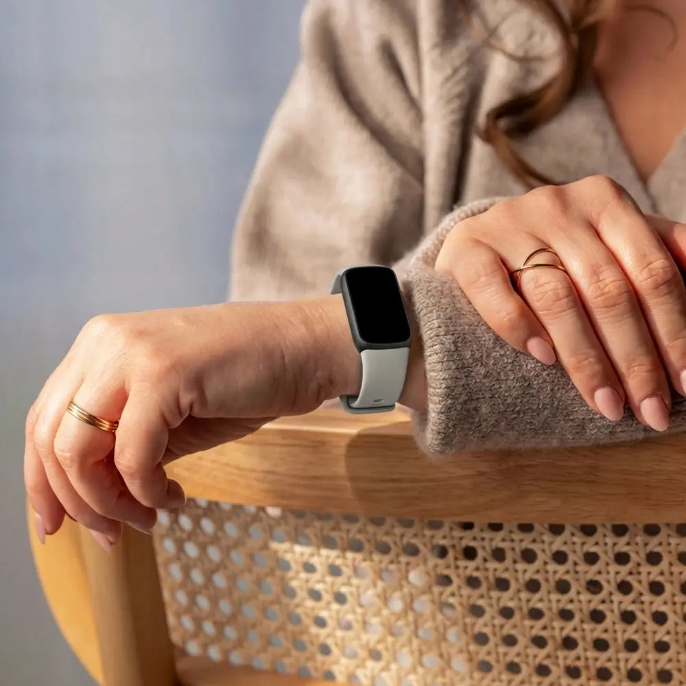 Fitbit Luxe Silicone Strap (Grey)