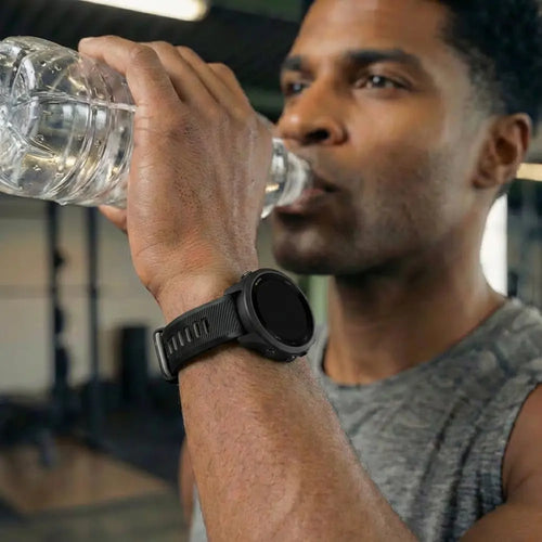 Garmin Forerunner 265 Sportarmband mit Schnalle (Schwarz/Grau)