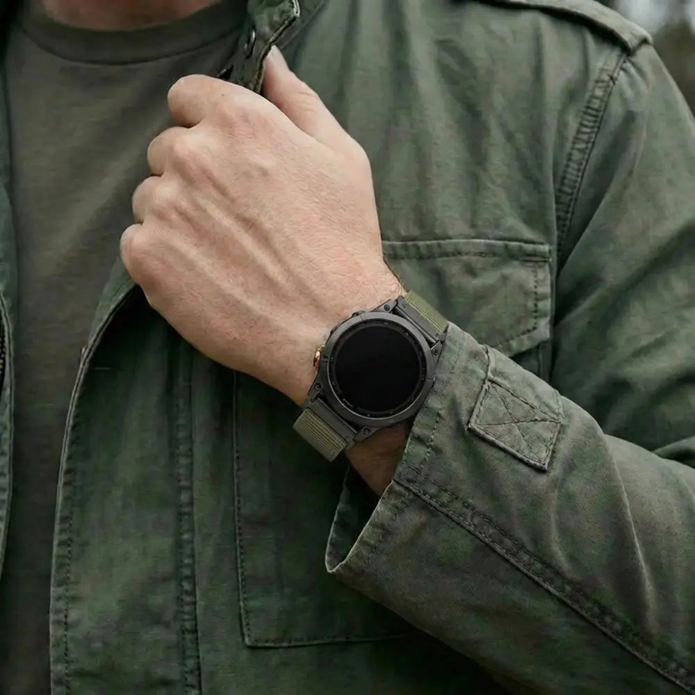 Garmin Fenix 8 - 51mm Alpine Armband (Olivgrün)